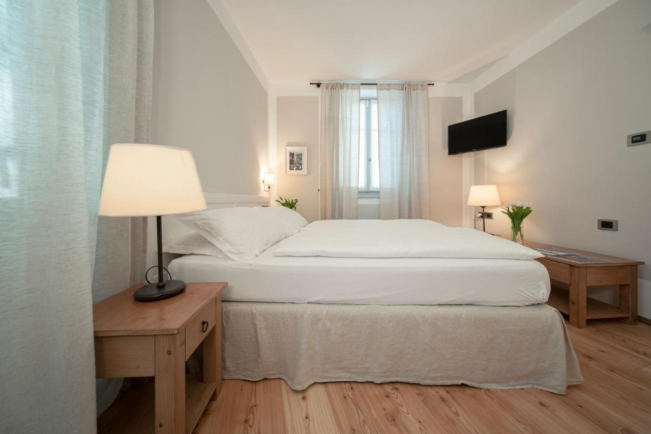 La Canonica Suite Apartments New Location Trento Exterior foto