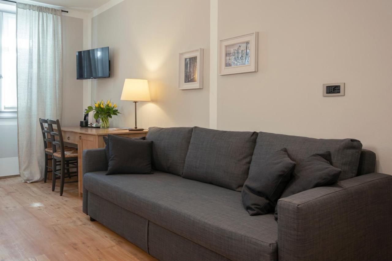La Canonica Suite Apartments New Location Trento Exterior foto