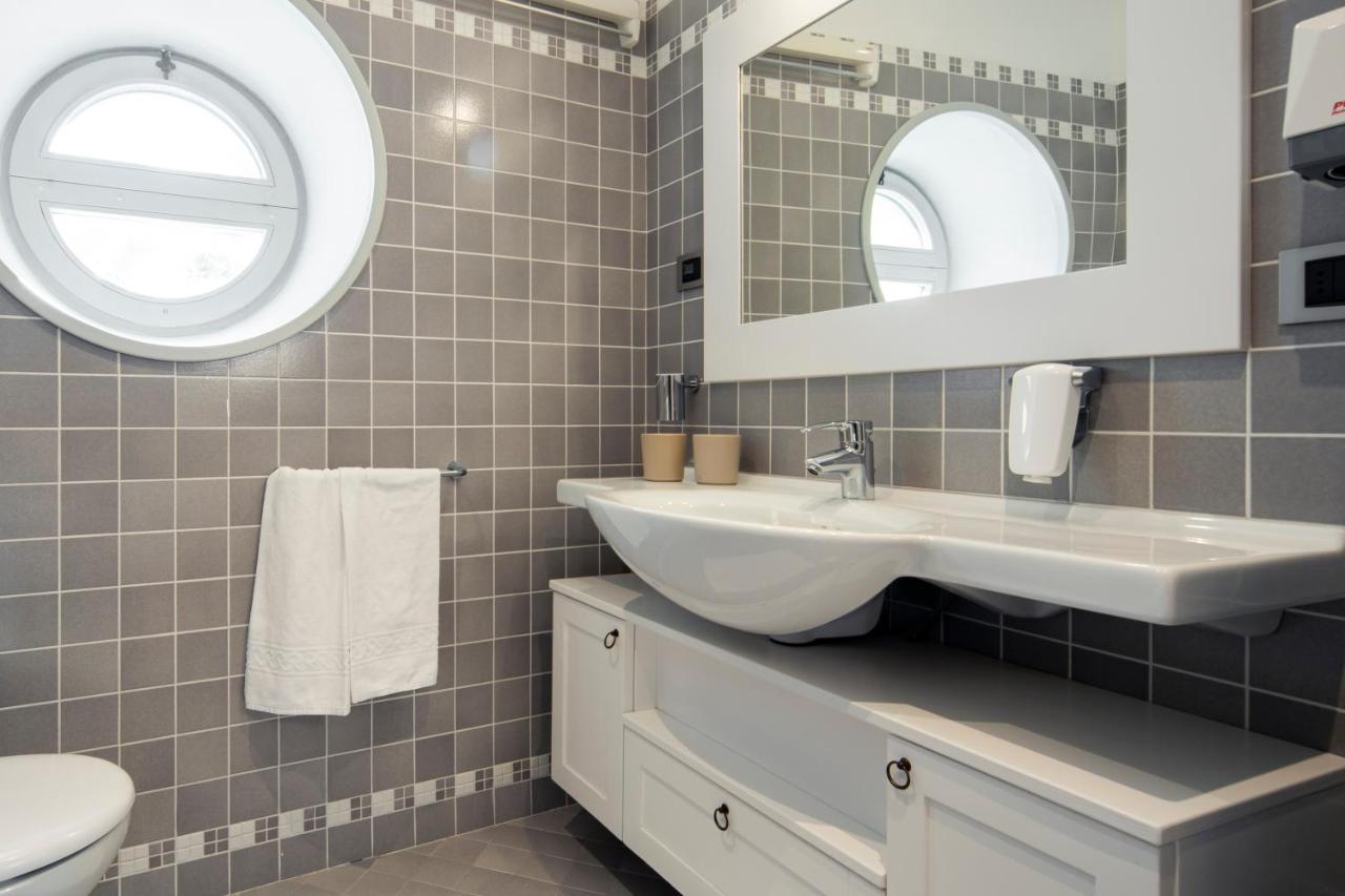 La Canonica Suite Apartments New Location Trento Exterior foto